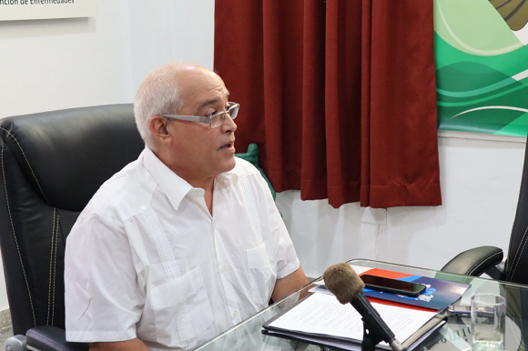 Romero Placeres comentó que el país exhibe indicadores favorables en cuanto a la mujer y mantiene la condición ganada en 2015 que certifica la eliminación de transmisión materno infantil de este virus. Foto: Cubadebate.